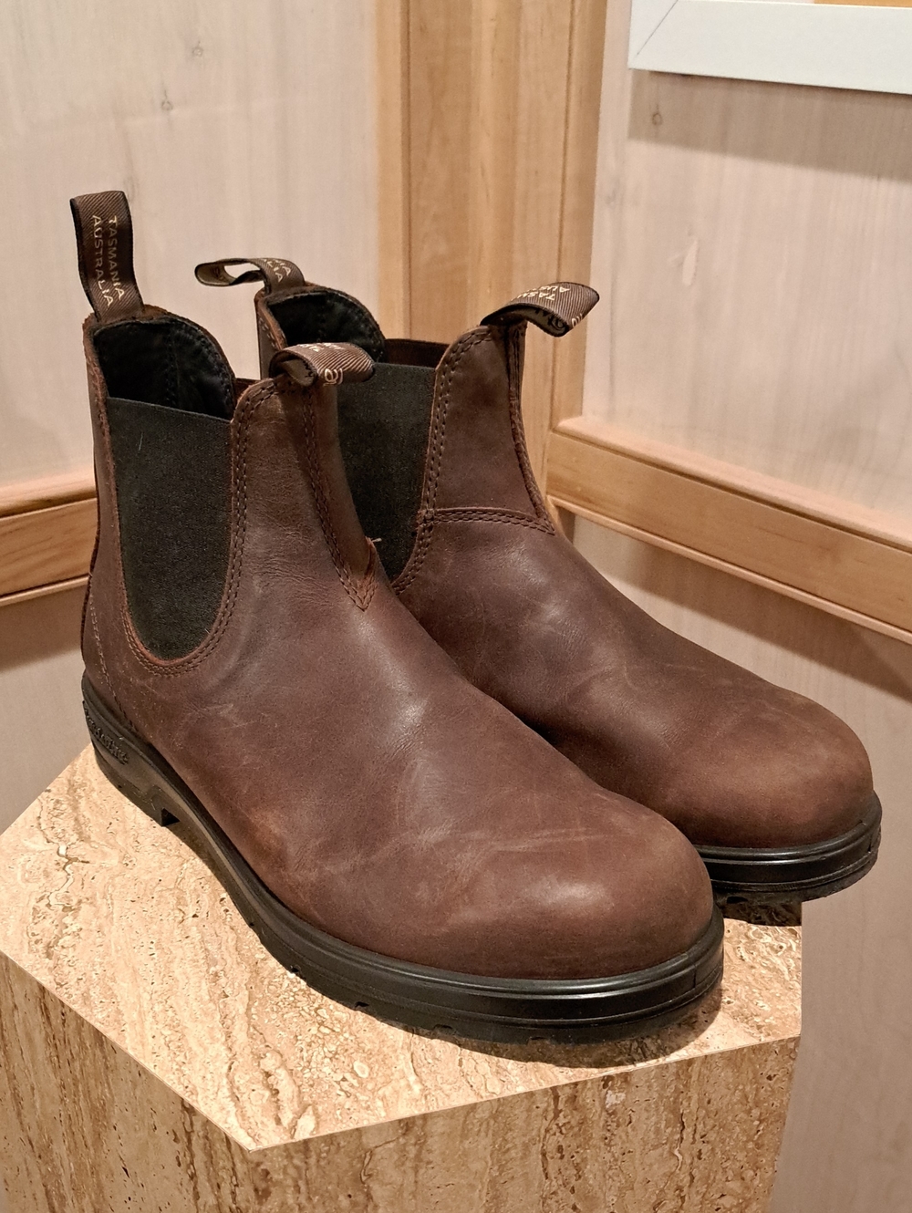 Blundstone Men's Leather Chelsea Boots US 10.